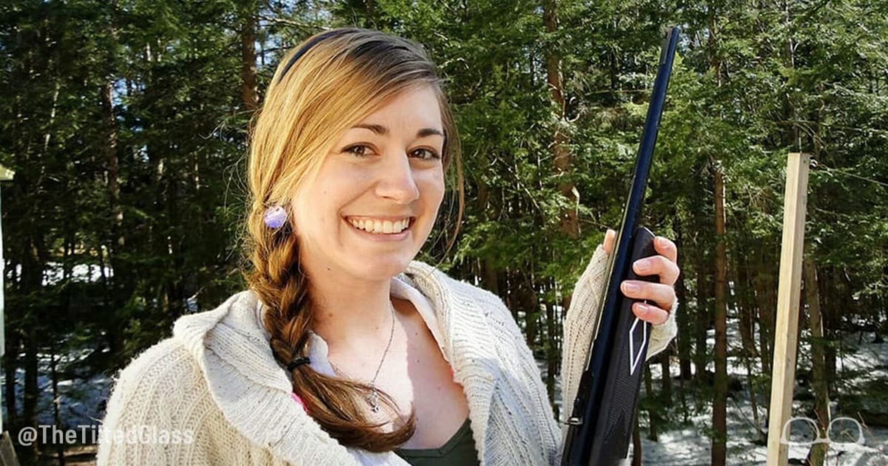 NRA Responds With Photos of Sexy Women With Guns [SFW]